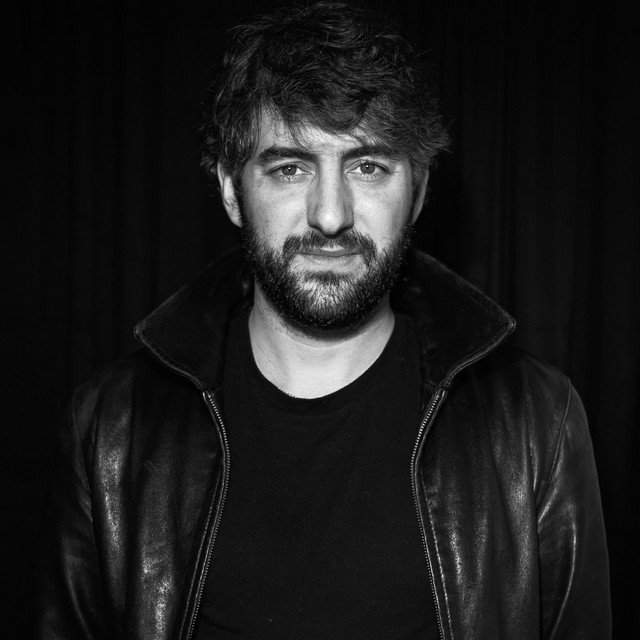 Ouça o moderno e clássico novo single de Tyler Hutton