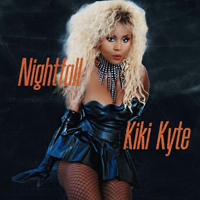 “Nightfall”, novo single de Kiki Kyte, apresenta riffs envolventes com vocais marcantes