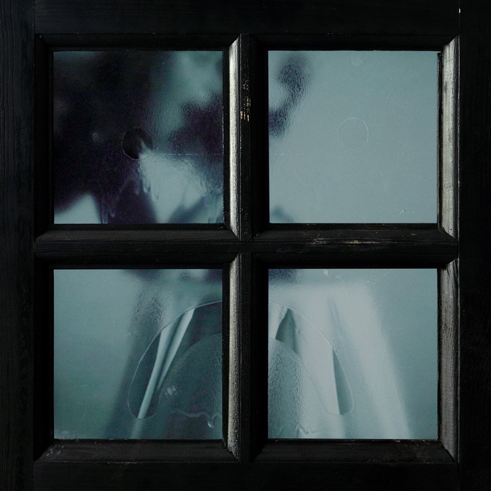 Novo clipe da False Advertising é um realce do som “Next Big Thing”